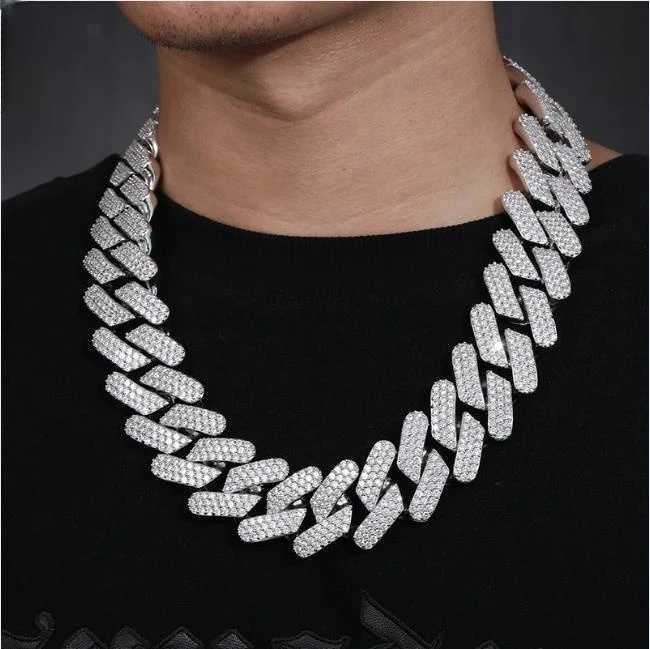 Rapper Men Hip Hop 26mm Cuban Link Chain Shine Iced Out d Vvs Moissanite Diamond Miami Cuban Link Chain