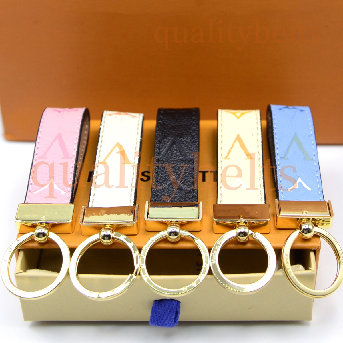 Luxury Designer Keychain Key Chain Holder Keyring Keychains Leather Designers Perfect Gift Idea Alloy Pendant Accessories Car Key Ring with Box