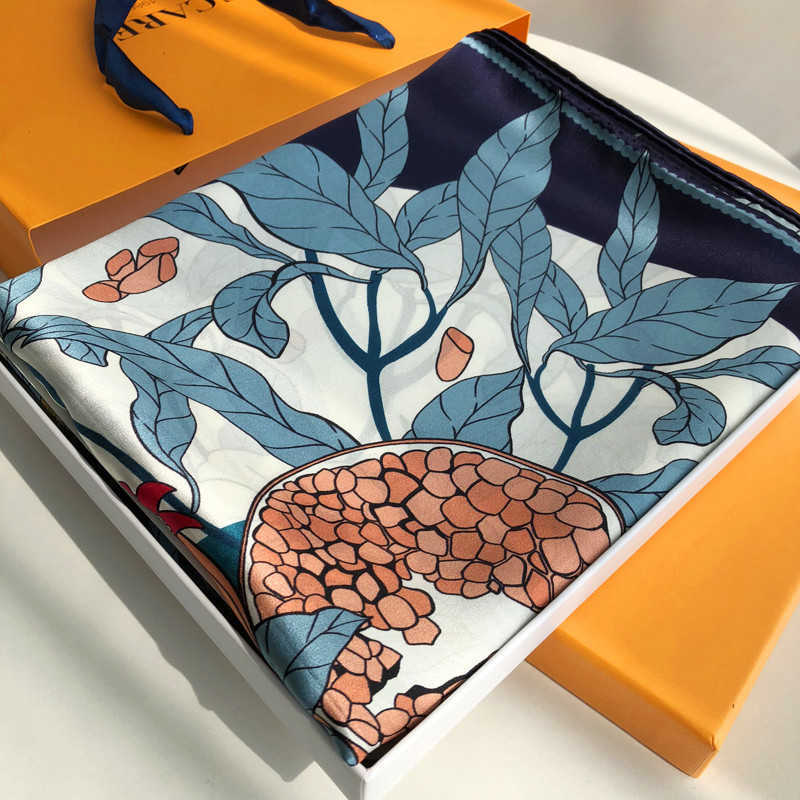 Liuli Ginkgo Hangzhou Silk Scarf Silk Womens Spring and Autumn Mulberry Silk Scarf Air Conditioned Shawl Korean Edition Square Scarf