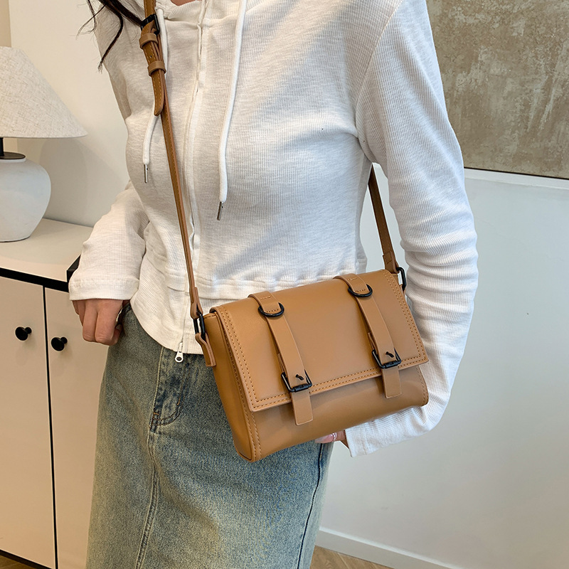 Bag For Women In Winter Niche New Style Fashionable Simple High-End One Shoulder Trendy Bag Korean Version Small Square Versatile Diagonal Cross