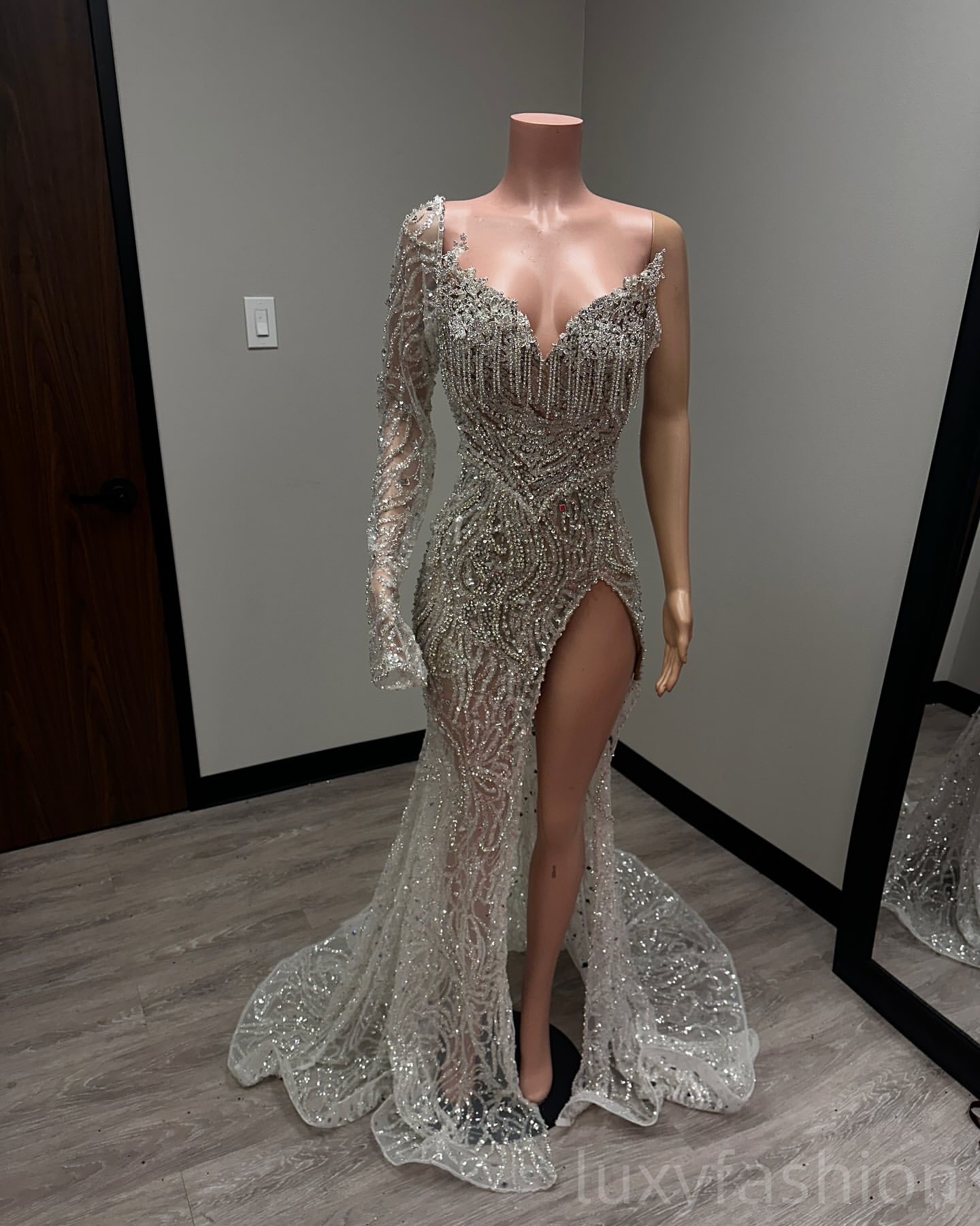 Aso Ebi 2025 Ivory Mermaid Prom Dresses Crystals One Shoulder Sequined Lace Evening Formal Party Second Reception Birthday Gowns Dress For Special Occ