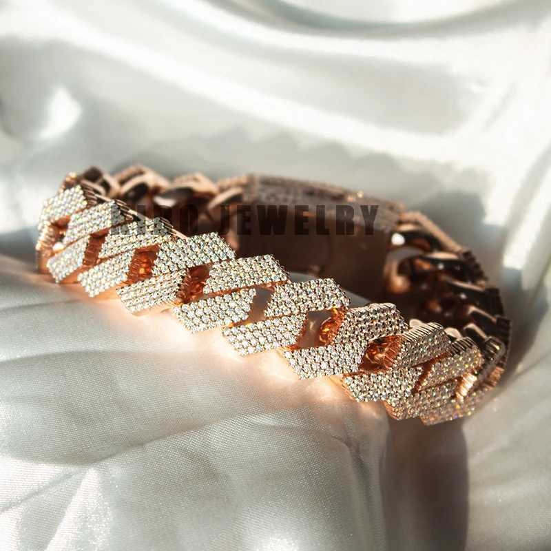 Custom Heavy Hip Hop Big Size Rapper 925 Silver with Rose Gold Mossanite 18mm Vvs1 Moissanite Iced Out Cuban Link Bracelet
