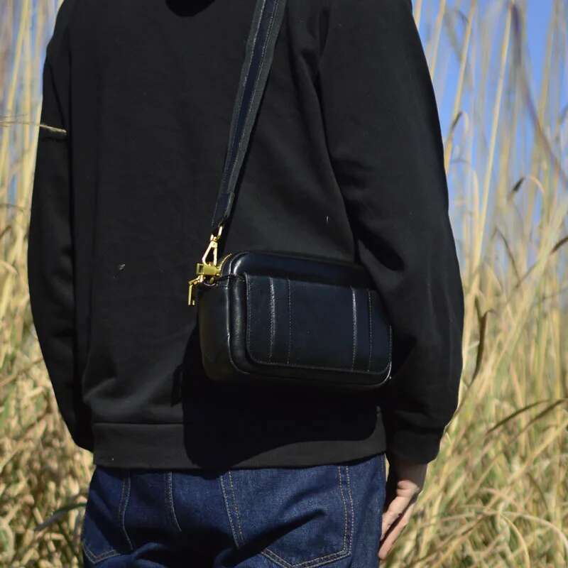 AETOO Leather Small Vegetable Tanned Mobile Phone Crossbody Top Layer Cow Leather Shoulder Bag Men's Backpac