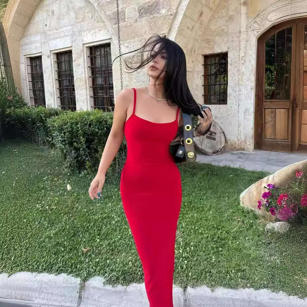 European and American women's simple, solid color, sexy suspender, hip hing long skirt, internet famous socialite private clothing, popular dress
