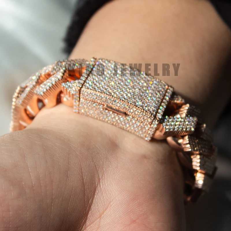 Custom Heavy Hip Hop Big Size Rapper 925 Silver with Rose Gold Mossanite 18mm Vvs1 Moissanite Iced Out Cuban Link Bracelet