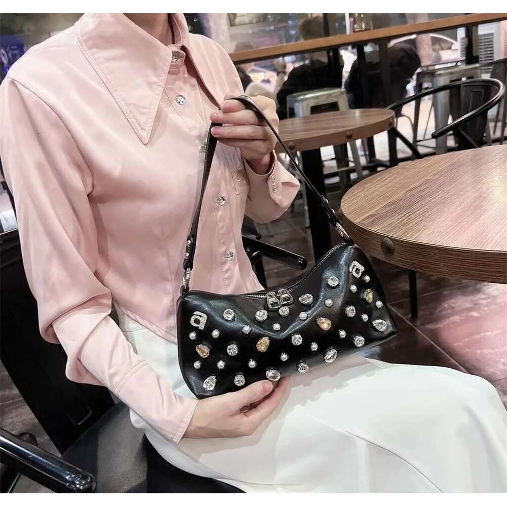 Pearl Beaded Textured Leather Pillow Fashion Women's Handbag Crystal Dias Shoulder Messenger Lady Purse Casual Bag