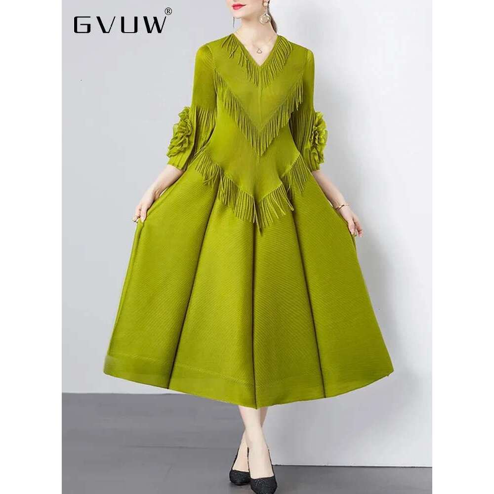 GVUW Pleated V Neck Dress 3D Wers A E Spliced Tassel New 2025 Elegant Evening Party Medium Long Summer Clothing 17G5903