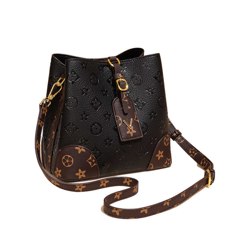 Designer bag New internet celebrity fashion embossed diagonal span large capacity bucket bag classic printed handbag bags