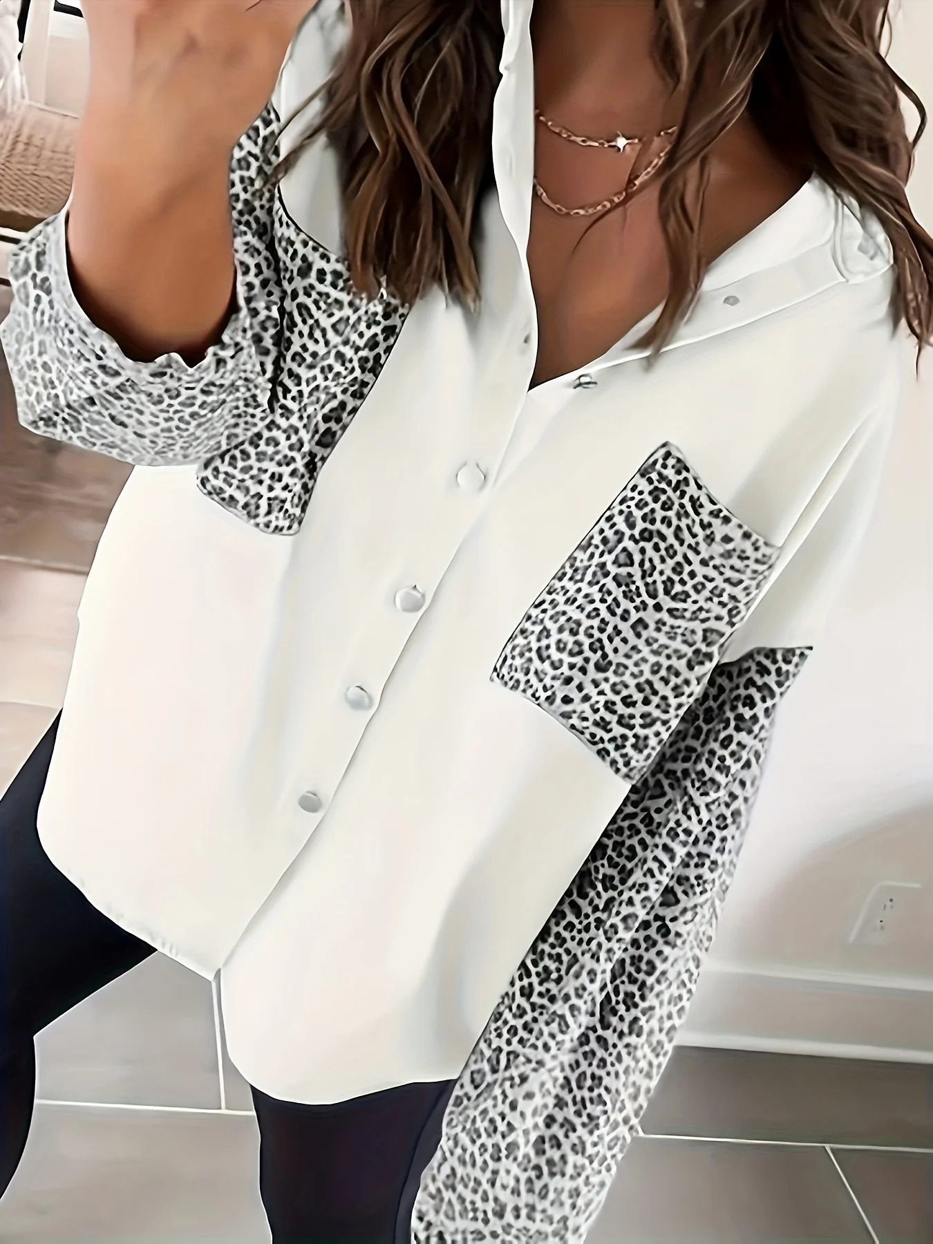 Plus size European and American shirt jacket long sleeved pocket leopard print lapel cardigan top 250210