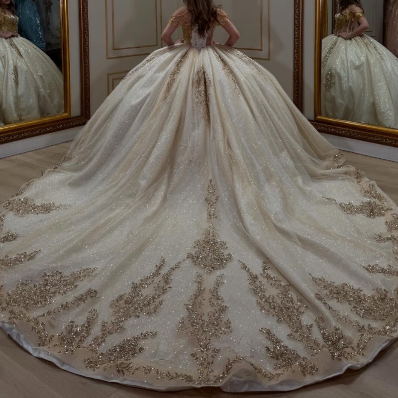 Beige Shiny Quinceanera Dresses Ball Gown Off The Shoulder Applique Lace Beading Crystal Tull Party Birthday Sweet 16 Dress Vestidos 15 Anos