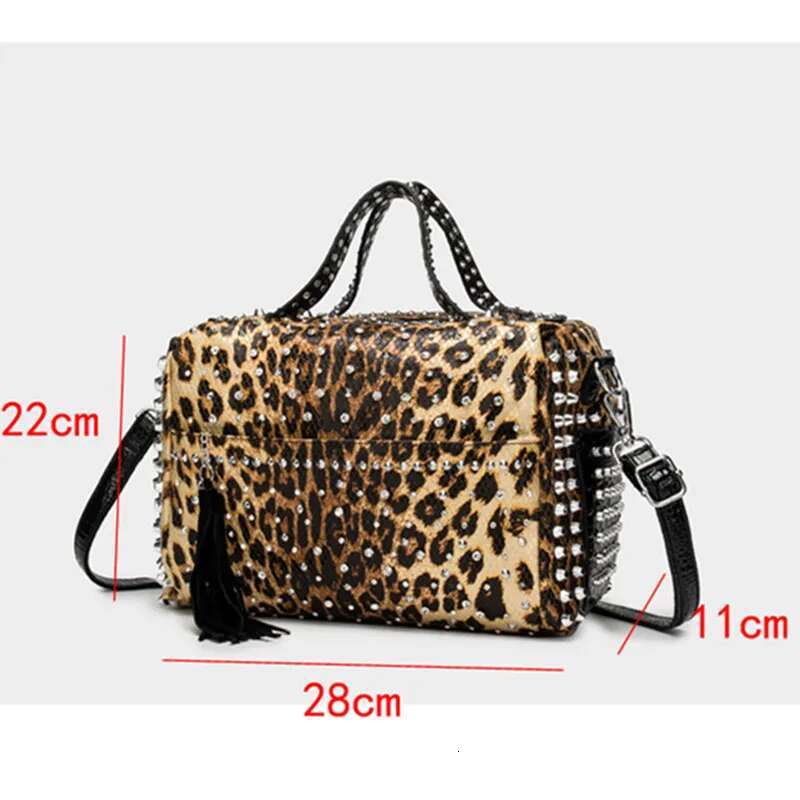 Hand Bags For Women Purses And Handbags Designer Rivet Rhie Shoulder Large Capacity Travel Shopper Tote Bag