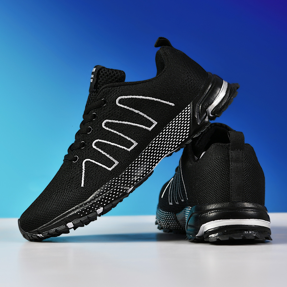 Men's Designer Breathable Mesh Casual Sports Shoes 2025 Plus Size Summer Autumn Versatile Trendy And Fashionable Shoes