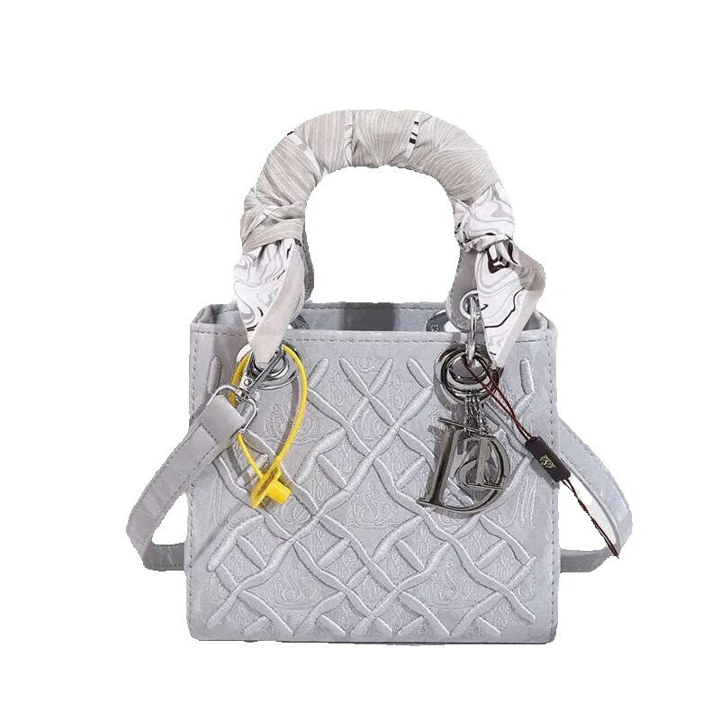 Free Shipping 2025 New High-end Handbag Small Fragrance Pattern Designer Handheld Daifei With Diverse Textures Single Shoulder Women's Crossbody 