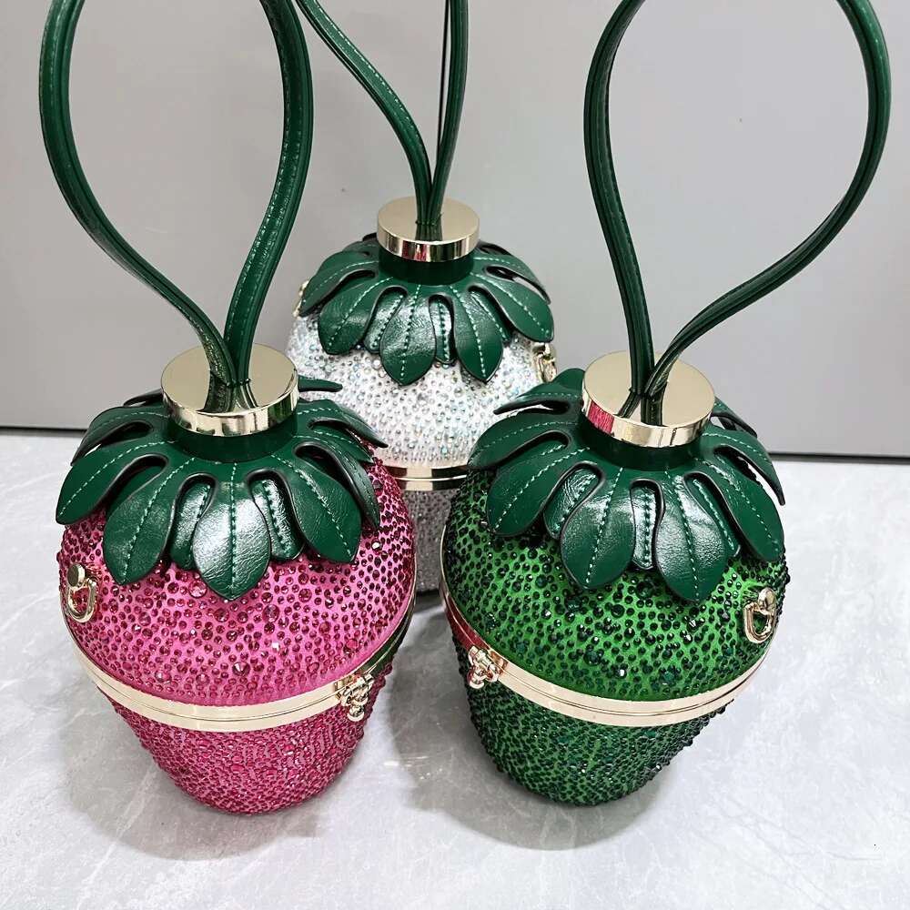 Woman Evening Clutch Bag Rhie Strawberry Purse Designer Handle Shoulder Bucket Handbag For Wedding Banquet