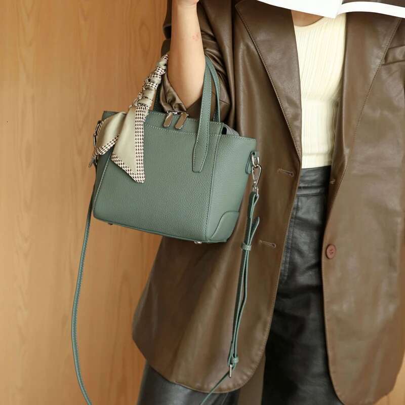 Women Genuine Handbag, T Leather Tote, 100% Natural Cow Skin Shoulder Bag,Female Cross-Body Bag,D413