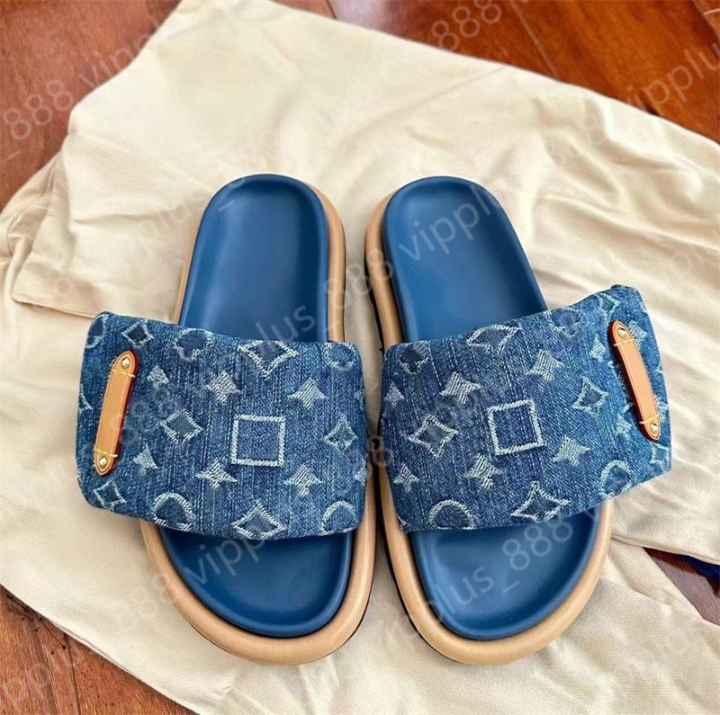 Designer Pool Pillow Sliders Women Men Sandals slippers Flat Comfort Mules Slides sandles Classic Prints Embossed Summer Sandals Black Grey vintage sandale Shoe