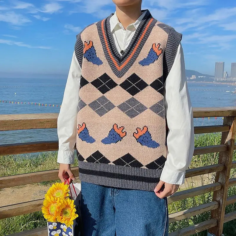 Waistcoat Loose Burgundy V Neck Knit Vests for Men Printed Sweater Man Korean Fashion Vintage Streetwear Sleeveless Elegant Y2k 250210