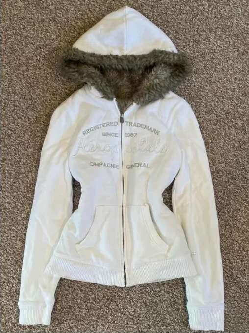 Autumn and Winter Warm Plush White Letter Pattern Fur Collar Hooded Retro Zipper Top Wool Inner Jacket Sweatshirt