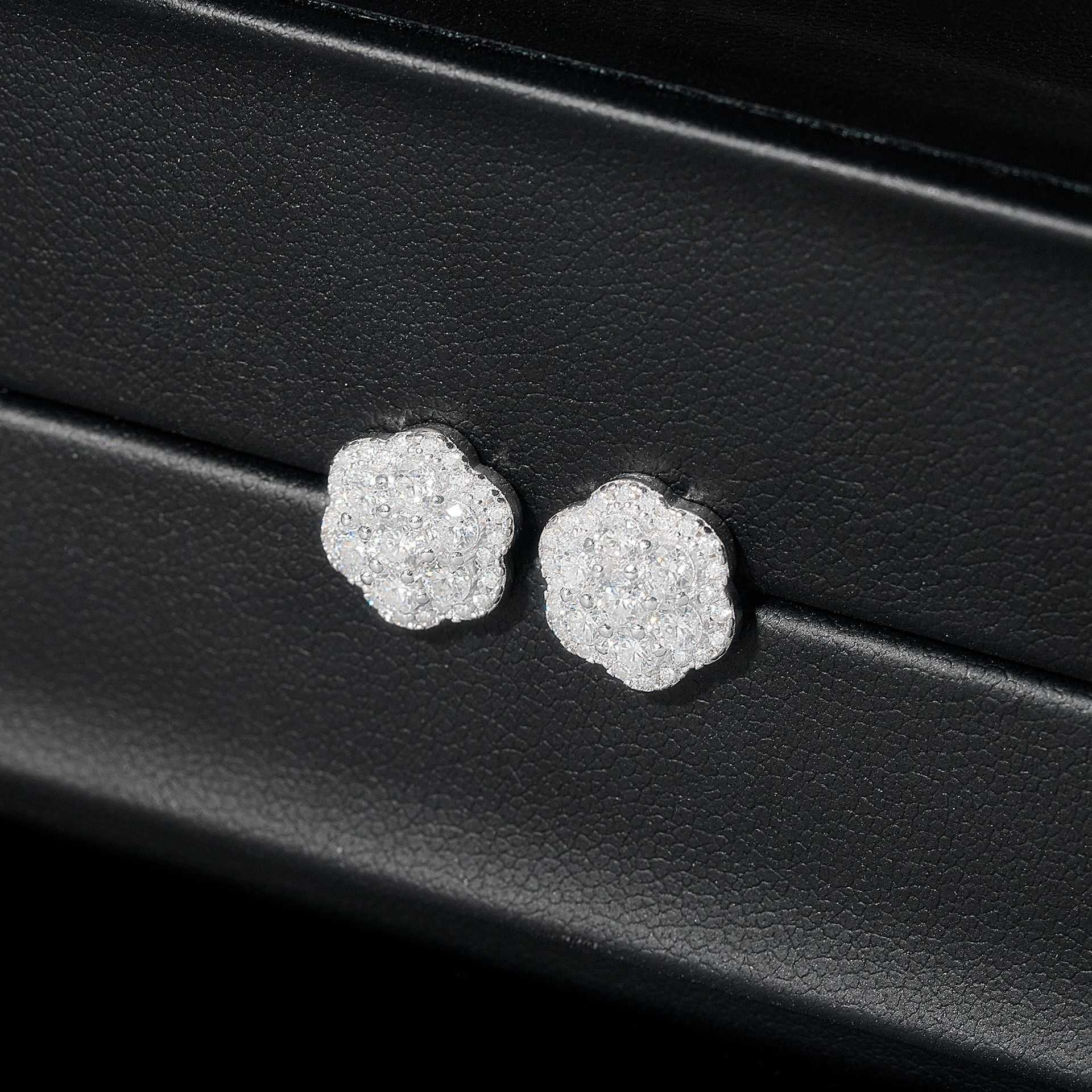 2024 New Creative Flower Hip Hop Jewelry 925 sterling silver earrings with Mozambique earrings