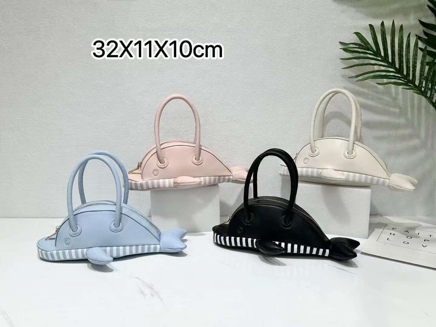 Creative Personality Niche Animal Women 2025 New Cute Dolphin Shape Handbag Ladies Soild Color Underarm Bag