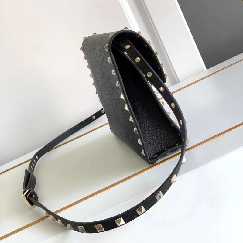 2024 Design Rivet Crossbody Bag Women Genuine Leather Single Ladies Hand Bags Shoulder Messenger Stud Purses And Handbag