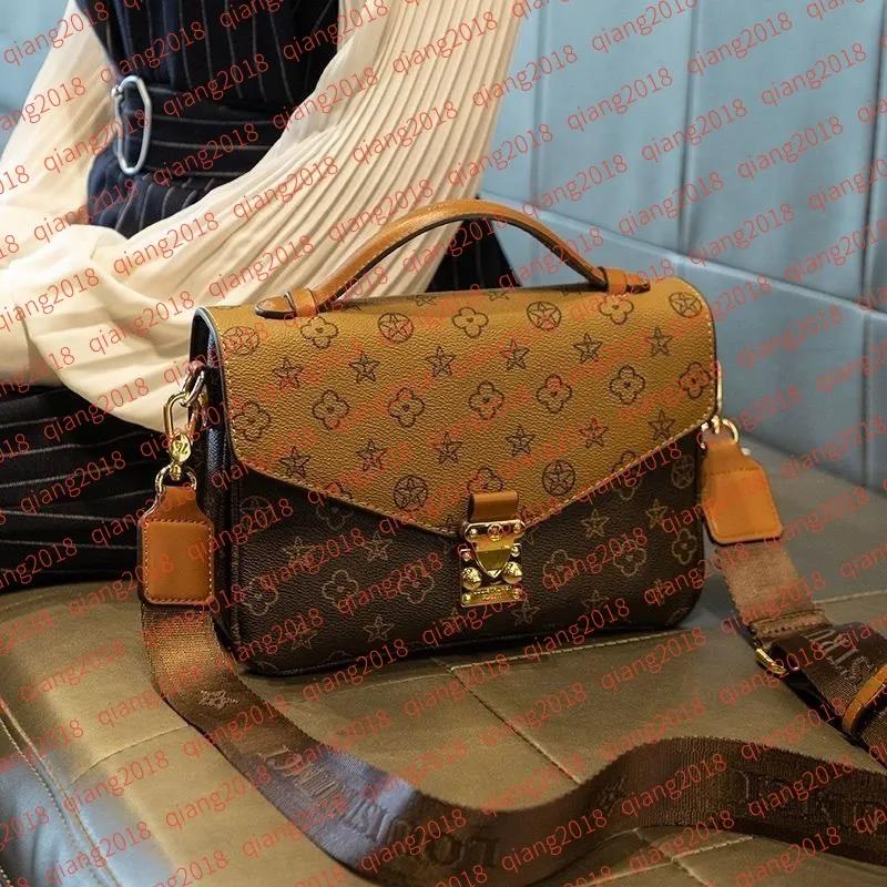 Top Quality New 10A Luxurys designers bags Fashion womens crossbody bags Clutch Shoulder Bag Letter Handbag purse MessengerTotes wallet Bag