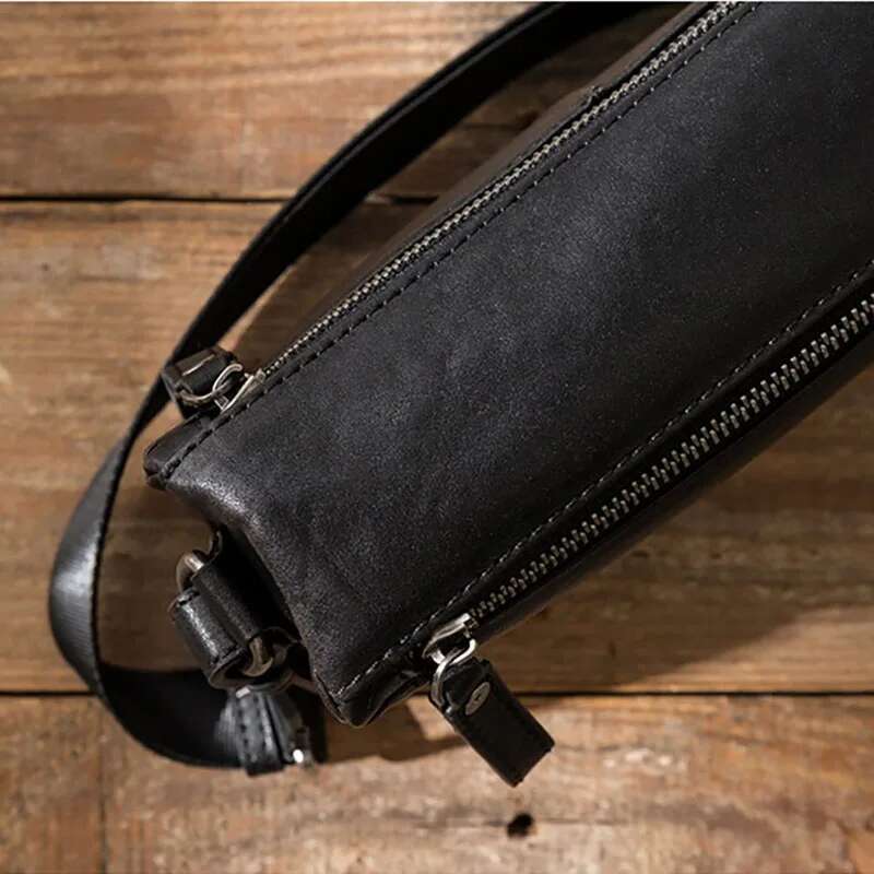 AETOO Genuine Leather Men's Messenger Fashionable Simple Shoulder Bag, First Layer Cowhide Casual Mobile Phone Bag