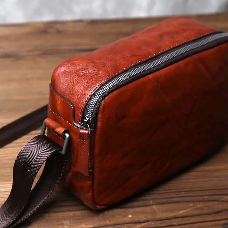 2024 New Men's Genuine Leather Small Square Horizontal Casual Vegetable Tanned Top Layer Cowhide Crossbody Bag JLFGPJ