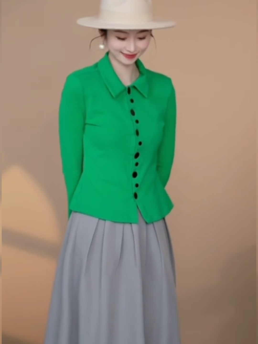 D6140 Autumn and winter irregular single-breasted sweater high-grade gray skirt suit 99357