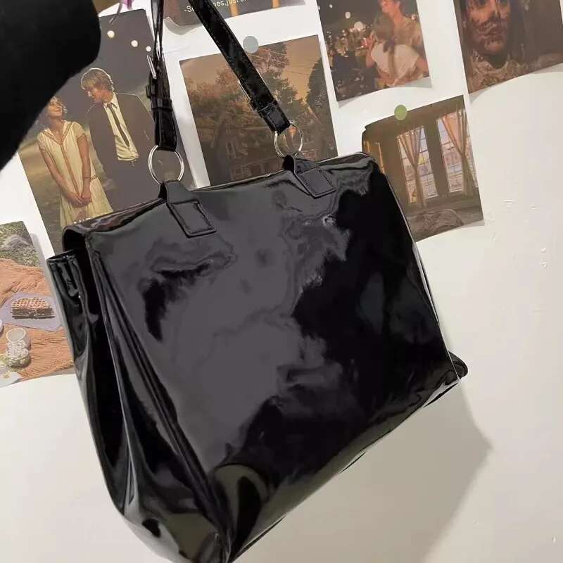 Patent Leather High-Capacity Grunge Shoulder Handbags Punk Streetwear Crossbody Bag Y2k Aesthetic Skull Messenger Bags Trendy