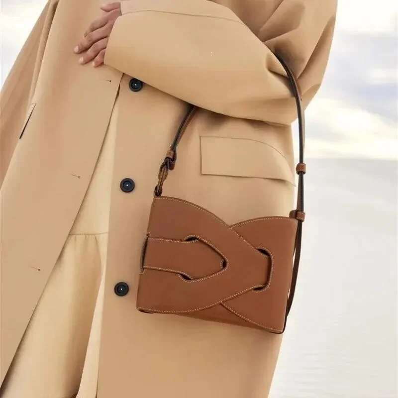 designer Women's Bags Fashion Shoulder Interlace Design Brand Premium Leather Women's Handbag High-end Light Underarm Bag