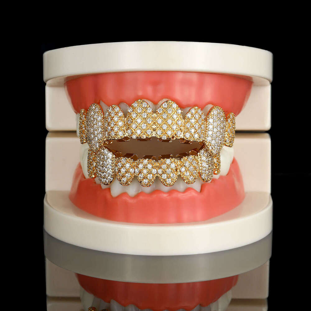 Hip hop with eight s teeth and micro inlaid Moissanite Halloween decoration, gold personalized creative accessories for braces