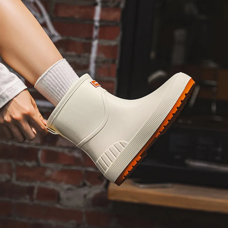 Autumn Women Ankle Rubber Boots Tough Non-slip PVC Rain Boots Car Washers Work Shoes Female Outside Slip-on Water Shoes 250213