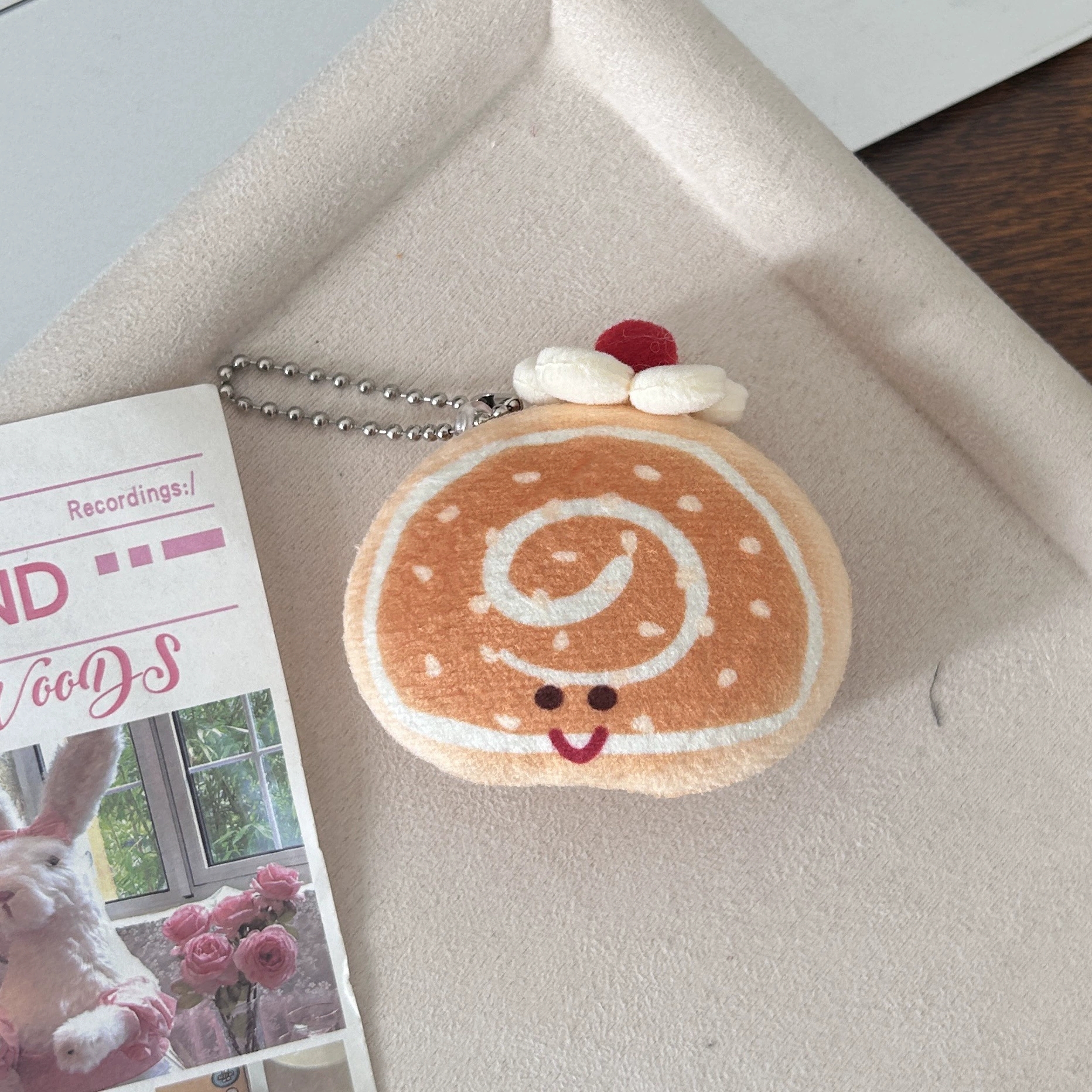 Double layered fabric food toy pendant fun and cute cartoon burger square biscuit keychain keychain backpack accessories