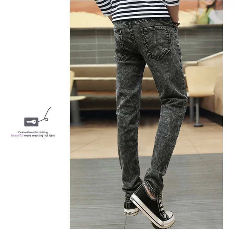 Mens Slim Fit Classic Skinny Jeans Casual Street Style Comfortable Male Pencil Denim 250214
