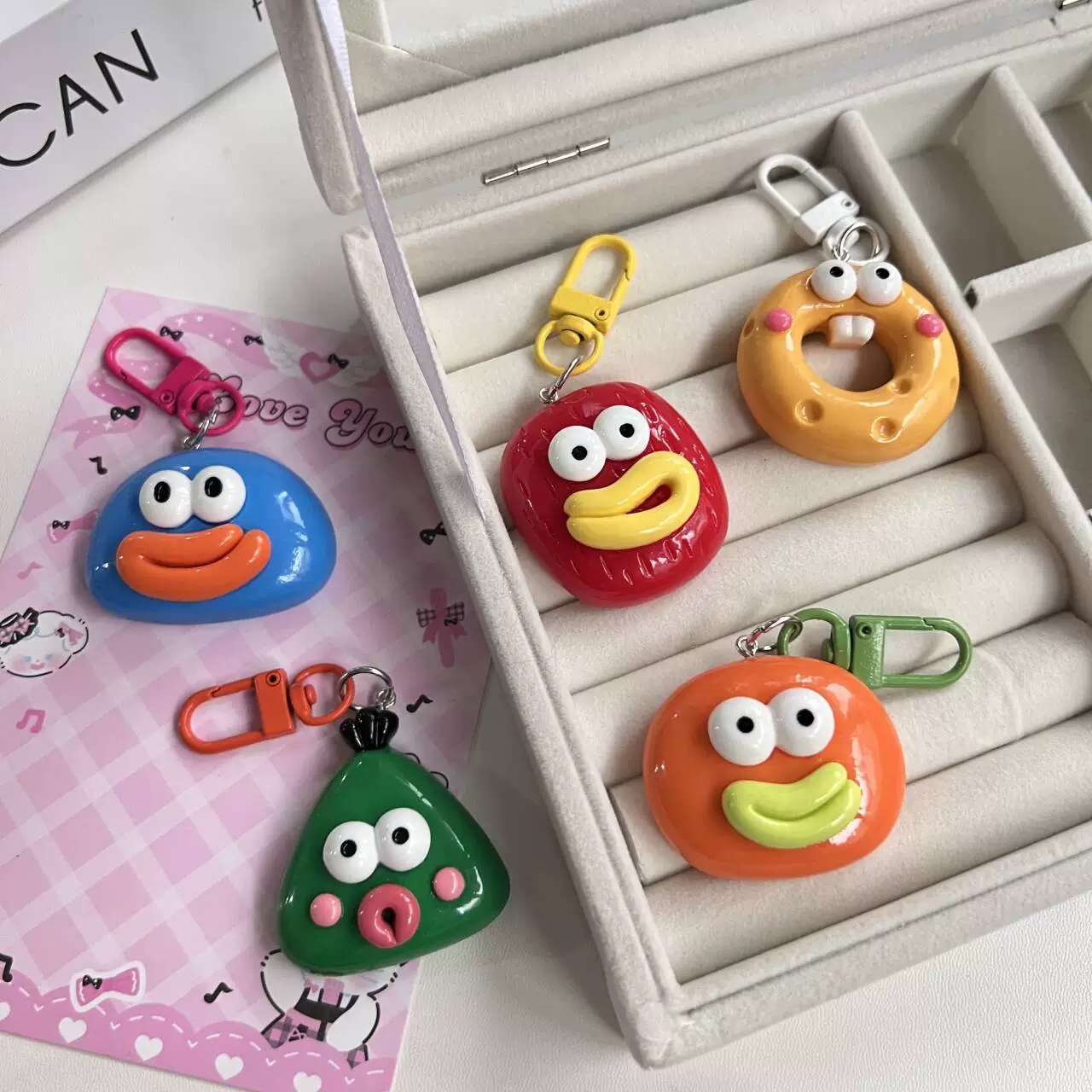 Geometric Big Mouth Keychain Cute Car Pendant Resin Doll Student Couple Backpack Bag Hanging Accessories