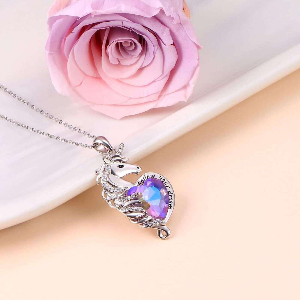 Hot selg cartoon unicorn necklace, colorful zircon jewelry gift, versatile and niche design, collarbone chain pendant
