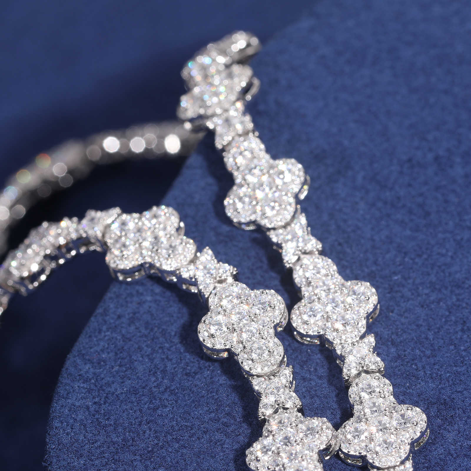 New Cross Collection Sparkling Necklace Mens 10mm 925 Sterling Silver VVS Moissanite Diamond Iced Out Cross Star Link Chain