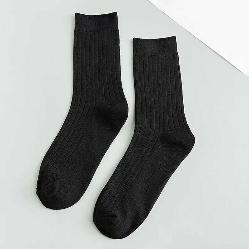 Autumn Winter Pure Color Mens Socks Cotton Warm Black and White Happy Socks Male Gifts for Men EUR 39-44 387 W250217