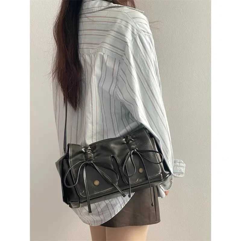 2024 New in Distressed PU Leather Bow Underarm Pleated Shoulder Bag Bags for Women Luxury Designer Handbag and Purses Y250218