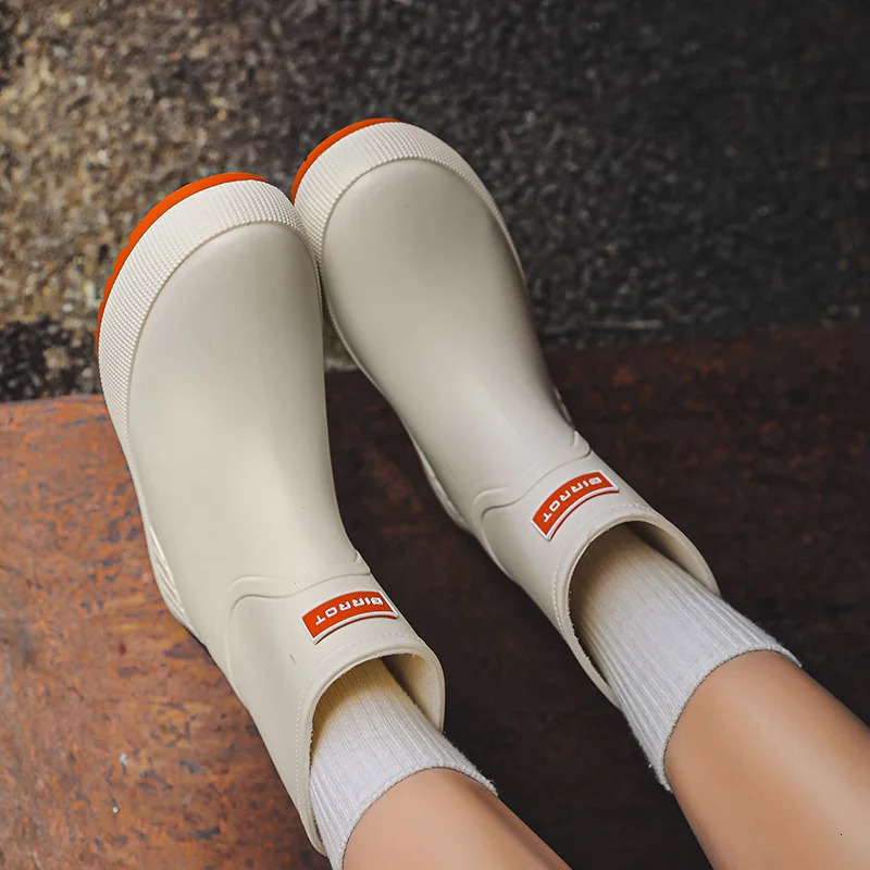 Autumn Women Ankle Rubber Boots Tough Non-slip PVC Rain Boots Car Washers Work Shoes Female Outside Slip-on Water Shoes 250213