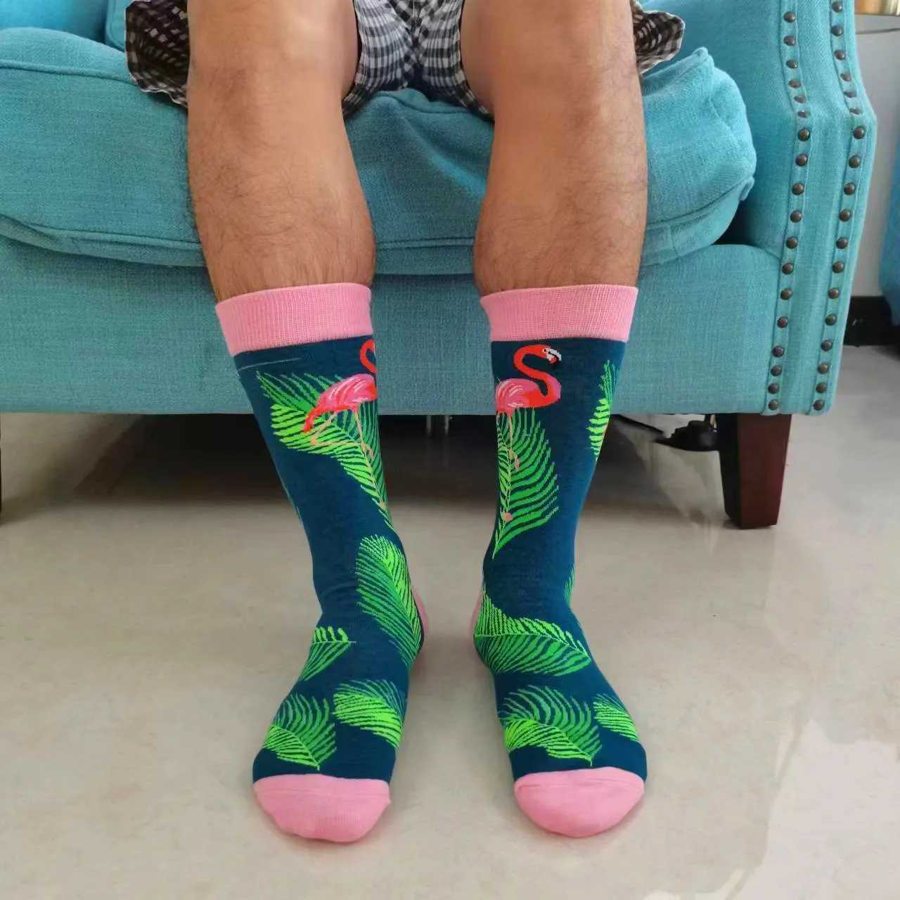 Funny Flamingo Pattern Cotton Men Crew Sock Street Tide Crew Socks Gift Men Husband Cute Street Socks Novelty Funky Pink Black W250217