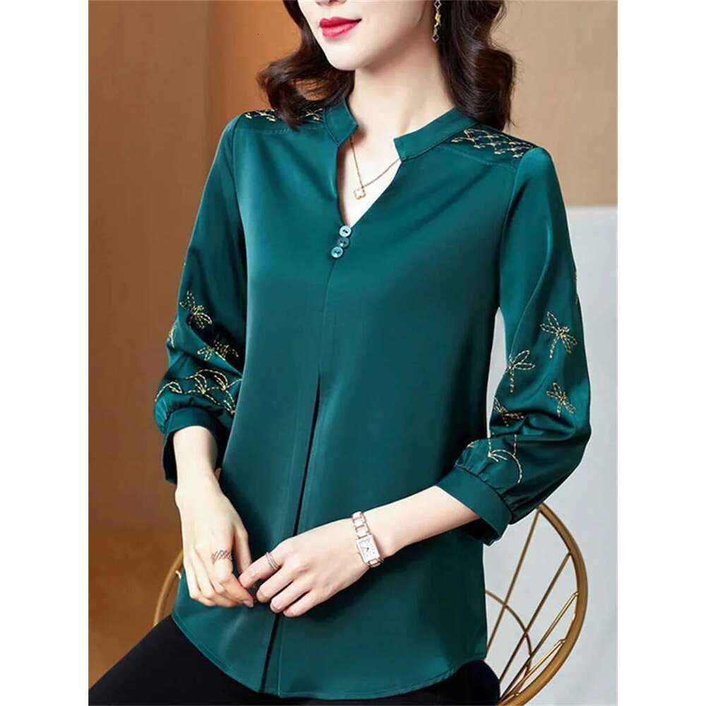 Women Spring Summer Blouses Shirts Lady Fashion Casual Three Quartz Sleeve V-Neck Embroidery Blusas Tops
