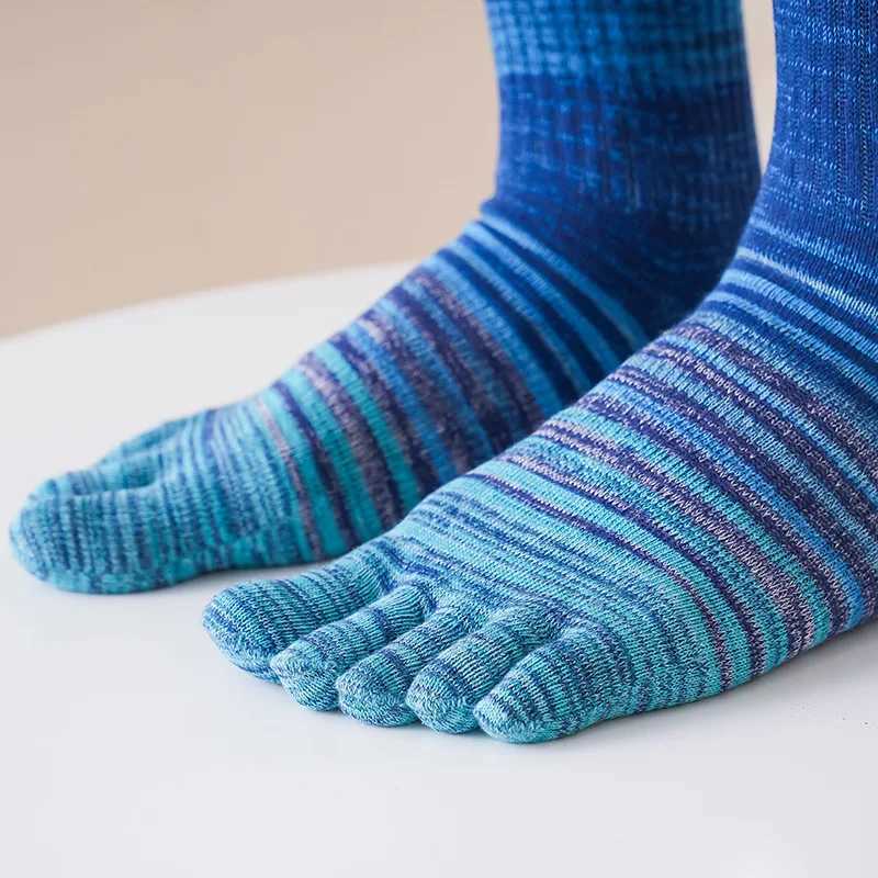 Mens long socks plus size cotton colored striped compression sports fitness happy and fun 5-finger calf socks EU42-46 W250217