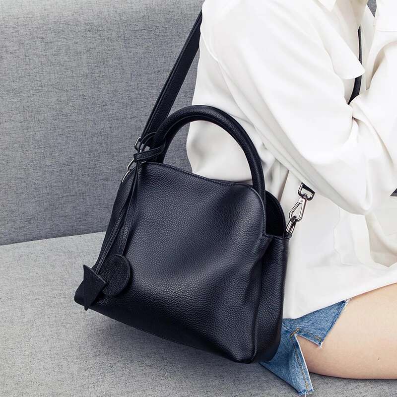 Classical Natural Cow Skin Real Leather Handbag Soft High Quality Ladies Shoulder Daily Women Messenger Bags