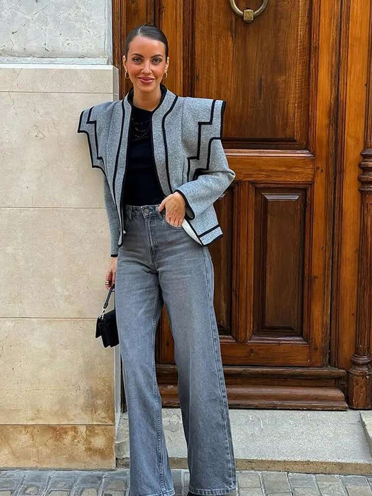 Elegant Contrasting Stand Collar Cropped Jackets Women Fashion Full Sleeve Loose Pockets Coats 2025 Lady Chic Streetwear Spring