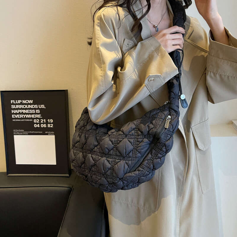 Small Korean Cloud Bubble Instagram Versatile Folded Down Cotton Leisure Underarm Single Shoulder Crossbody Dumpg Bun For Women