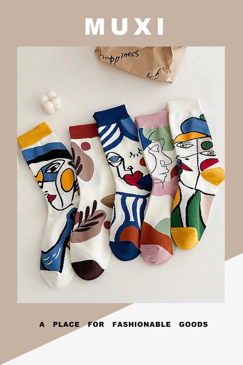 4 pairs of personalized tidal socks graffiti socks womens flower mushroom animal fruit pattern cotton Harajuku style mid calf socks W250217