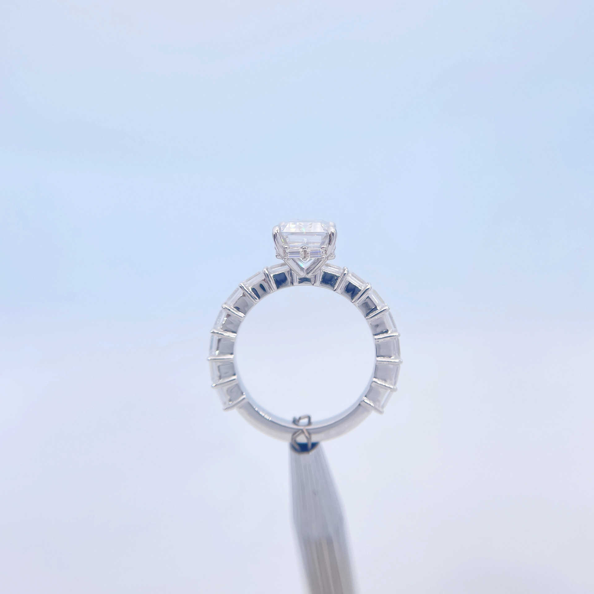 S925 pure silver plated with platinum shaped emerald Cherokee stone ring womens fashion personality trend internet celebrity niche