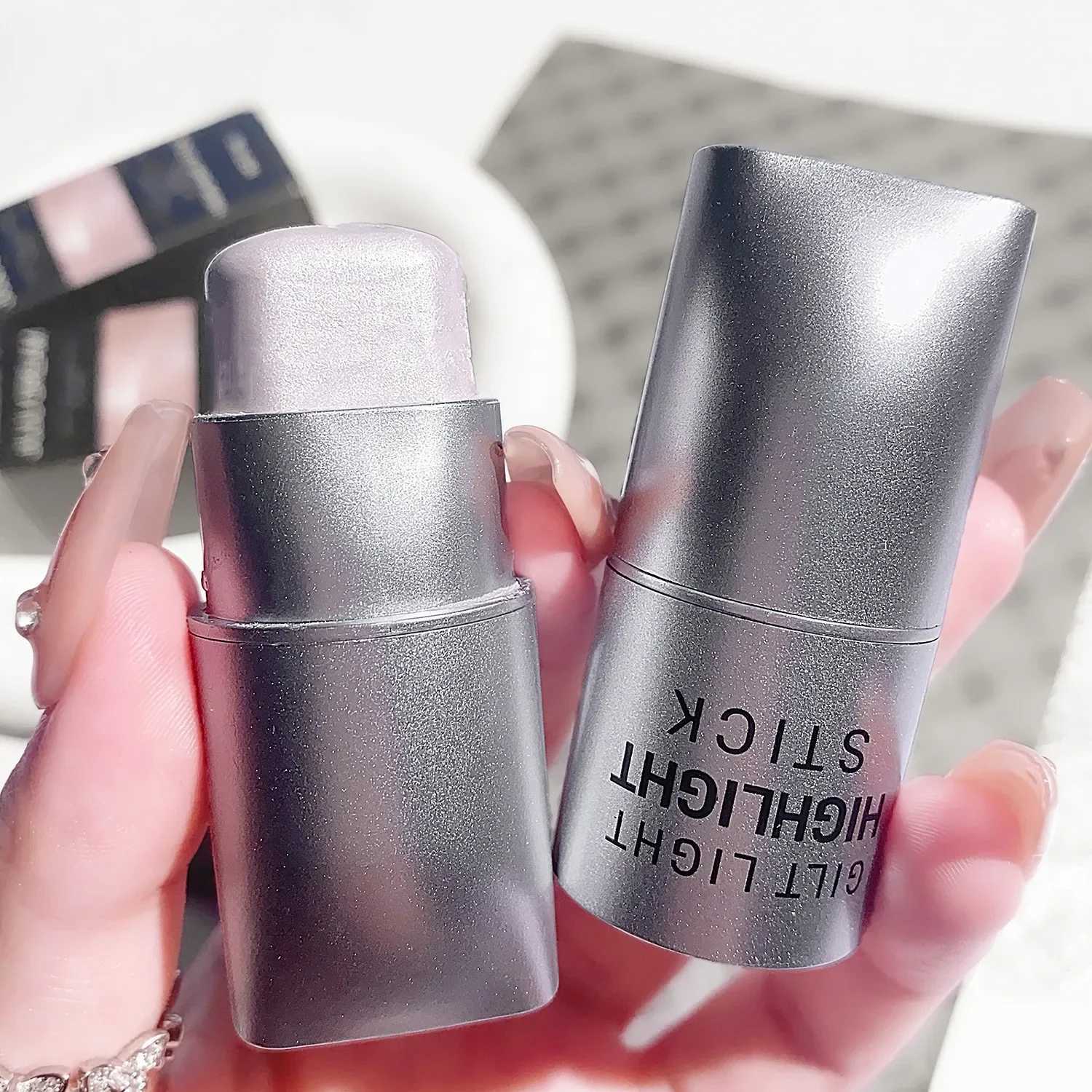 Gilt Highlight Shadow Stick Makeup Flash Contour Glitter Bronze Shadow Natural Steric Facial IlluminatorW250217